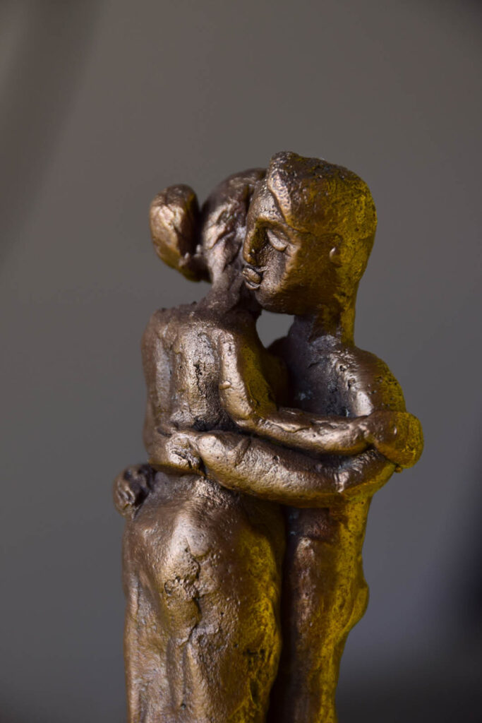 Skulpturen- Bronzeskulptur. Tanzendes Paar.